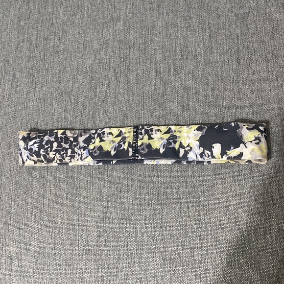 Lululemon Headband Floral - Picture 2 of 2